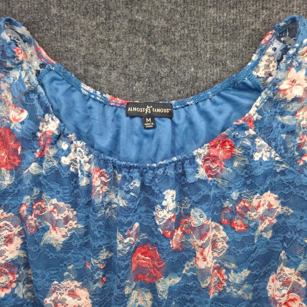 Almost Famous Womens Medium Blue Floral Lace Ruffle Bell Sleeve‎ Boho Peplum Top